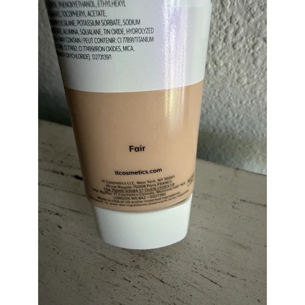 It Cosmetics‎ Celebration Body Foundation Illumination FAIR 3.4oz.